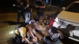 ตำรวจกองกำกับการสืบสวน ภจว.บึงกาฬ ได้ทำการจับกุมวัยรุ่น ค้ายาบ้า 16,000 เม็ด